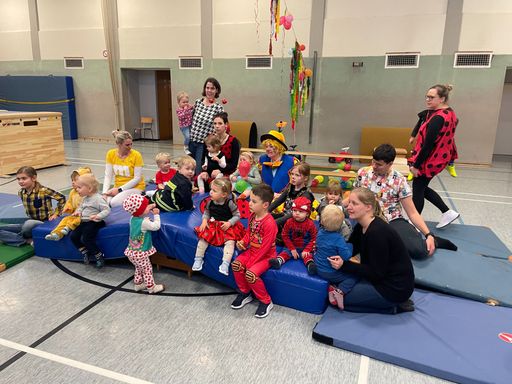 Fasching-Eltern-Kind-Gruppe-2